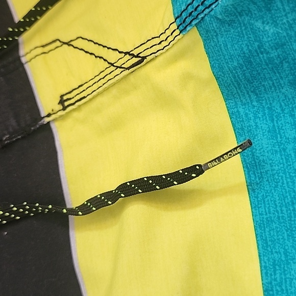 Billabong Swim Stripes Shorts - Picture 3 of 10